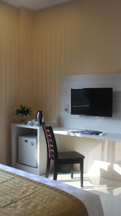 Lj Hotel 메단 외부 사진